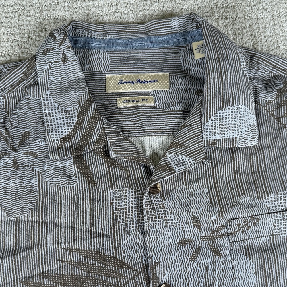 Tommy Bahama Men XL Original Fit Brown Silk Floral Short Sleeve Button Up Shirt